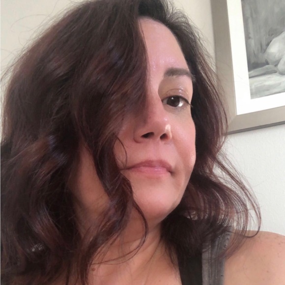 Meet your Posher, A - Picture 3 of 5